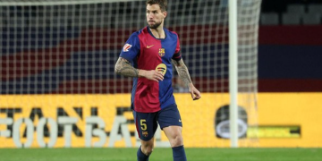 Barcelona Menang 3-0 atas Osasuna, Tapi Terancam Sanksi