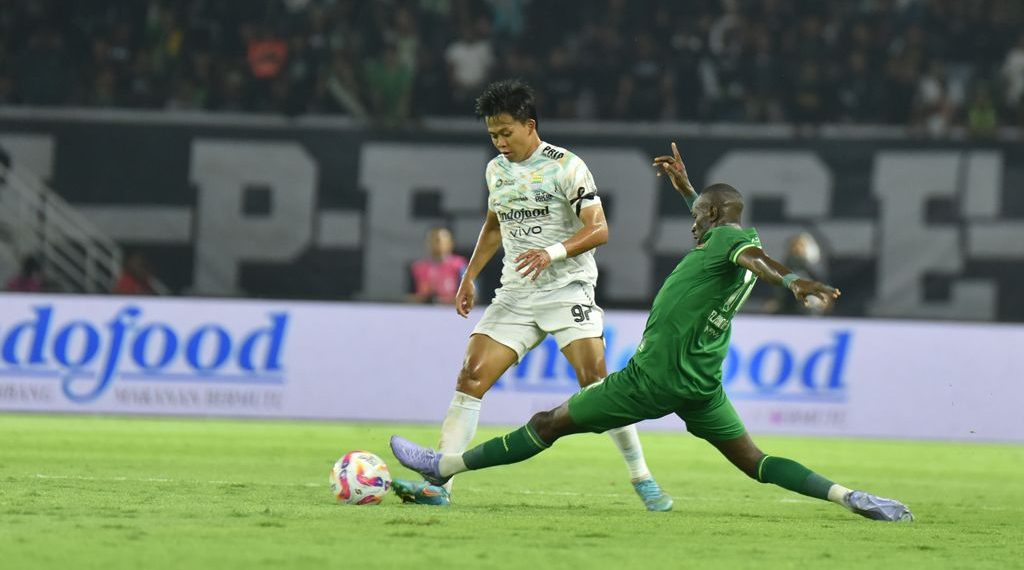 Klok Cs Kalah Telak dari Persebaya, Rekor Persib Hancur!