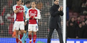 Arsenal di Persimpangan Musim