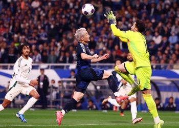 Jepang Berbagi Poin dengan Arab Saudi