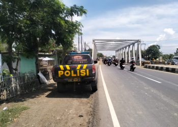 Aksi Penyapu Koin di Jembatan Sewo Ditertibkan Polisi