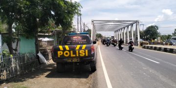 Aksi Penyapu Koin di Jembatan Sewo Ditertibkan Polisi