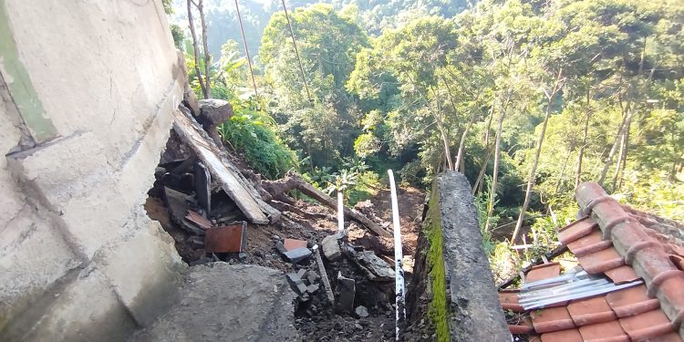 tembok penahan tanah