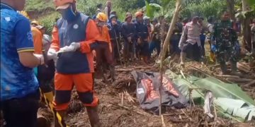 korban longsor Lembang