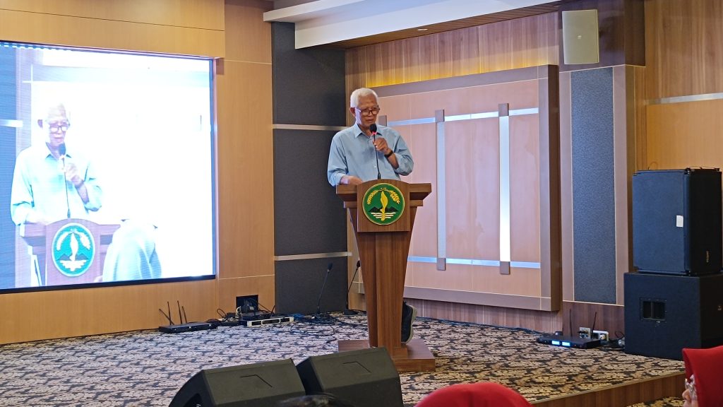 Direktur Pascasarjana Unpas, Prof. Dr. H. Bambang Heru Purwanto, M.S.