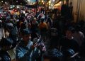 Jalan Asia Afrika Masih Dipadati Wisatawan