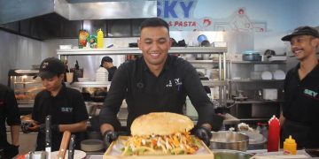 Burger Truck Viral di Bandung, Sajian Jumbo yang Menggoda