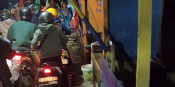 Jembatan Terapung Ambruk, KDM Telepon Bupati Bandung