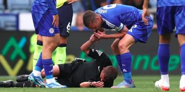 Aksi Jamie Vardy Jadi “Wasit Dadakan” Viral