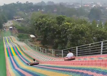 Rainbow Slide Lembang