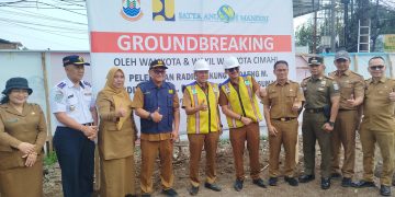 Simpang Cihanjuang dibongkar, diganti bundaran modern. (Uby/pasjabar)