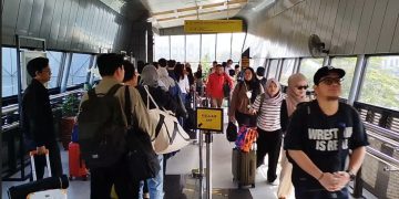 calon penumpang memadati Stasiun Bandung. (Uby/pasjabar)