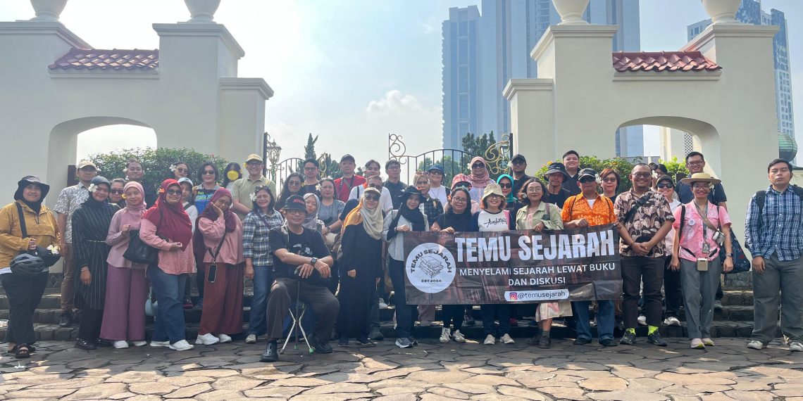 Menyusuri Jejak Sunyi Ereveld  Menteng Pulo Bersama Temu Sejarah dan Trex Tour