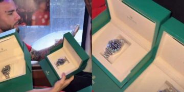 jam tangan Rolex pemberian Presiden. (instagram @justinhubner5)