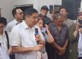 Maruarar Sirait tegur Pejabat Balai saat tinjau Program Rutilahu di Bandung. (Ave/pasjabar)