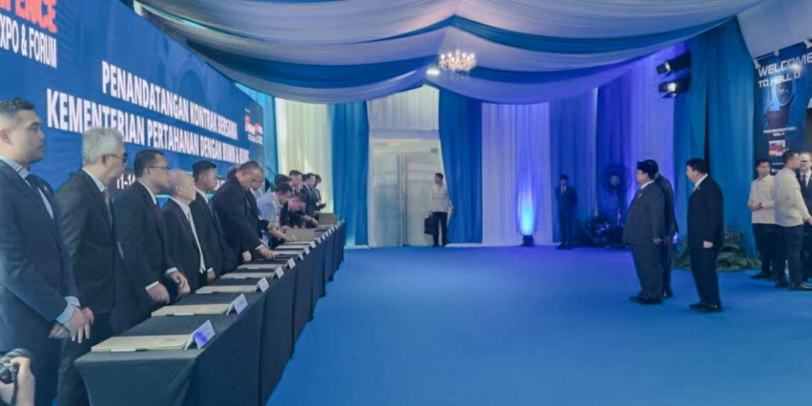 PTDI Teken Kontrak Penjualan 6 Helikopter AW189 di Indo Defence 2024