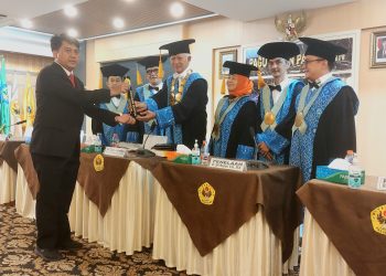 Erga Raih Doktor Ilmu Hukum Pascasarjana Unpas, Bahas Lembaga