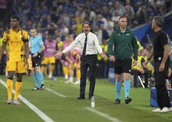 Pelatih Inter Milan, Simone Inzaghi bereaksi dalam laga final Liga Champions antara PSG vs Inter Milan di Allianz Arena di Munich, Jerman. (c) AP Photo/Martin Meissner