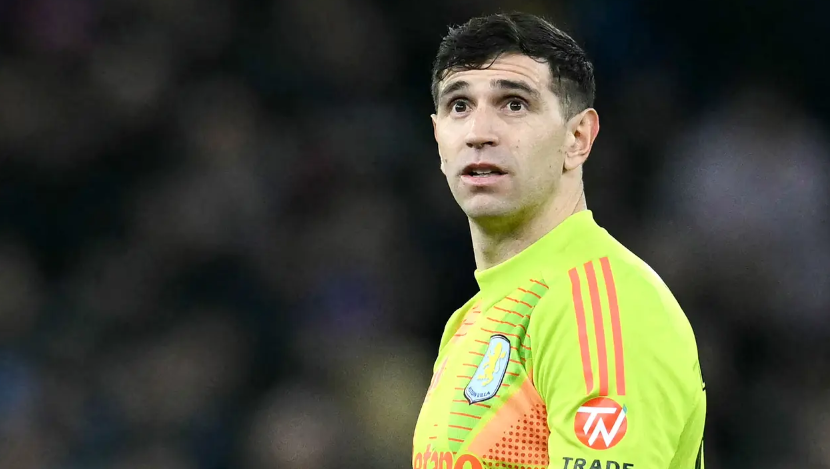 Emiliano Martínez tertarik ke Manchester United (AFP/Justin Tallis)