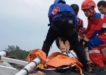 remaja tersengat listrik