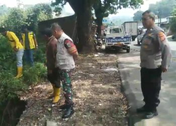 TPT Ambrol di Padalarang, Sungai Cimeta Terancam Banjir dan Longsor