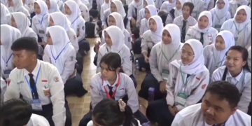 Suasana Pengenalan Lingkungan Sekolah (PLS) di salah satu SMA/SMK Jawa Barat. (Uby/pasjabar)