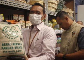 Polda Jabar dan Disperindag Sidak Temukan Beras Tanpa Izin Edar