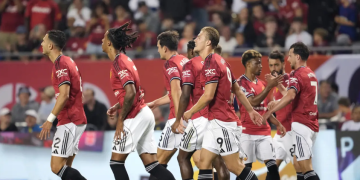 Para pemain Manchester United merayakan gol yang dilesakkan ke gawang Bournemouth pada uji coba Premier League Summer Series melawan AFC Bournemouth, Kamis (31/7/2025). (Patrick McDermott AFP)