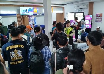 KA Argo Bromo Anggrek