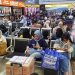 Ribuan penumpang padati Stasiun Bandung saat libur panjang HUT RI. Diskon tiket KAI 80% bikin arus mudik & wisata makin ramai. (Uby/pasjabar)
