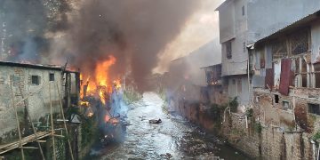 Bangunan Warga Terbakar