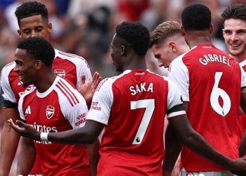 Momen selebrasi gol Jurrien Timber dalam pertandingan Liga Inggris antara Arsenal vs Leeds United di Stadion Emirates di London pada 23 Agustus 2025. (Foto oleh HENRY NICHOLLS / AFP)(AFP/HENRY NICHOLLS)