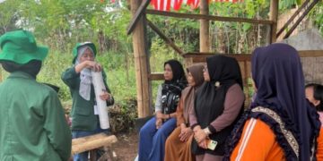 Program Unggulan Biopori, KKN-T FKIP Unpas Giatkan Edukasi Lingkungan