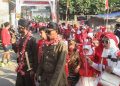 Warga RT02 RW01 Cibeber Cimahi meriahkan HUT RI ke-80 dengan gerak jalan santai dan karnaval kostum unik penuh kebersamaan, Minggu (17/8/2025). (Ist/pasjabar)