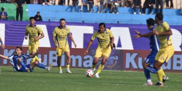 Persib Bandung vs PSIM Yogjakarta (Official Persib)