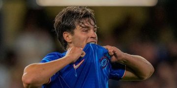 Ekspresi Marc Guiu dalam laga play off UEFA Conference League antara Chelsea vs Servette, Jumat (23/8/2024). (c) AP Photo/Alastair Grant