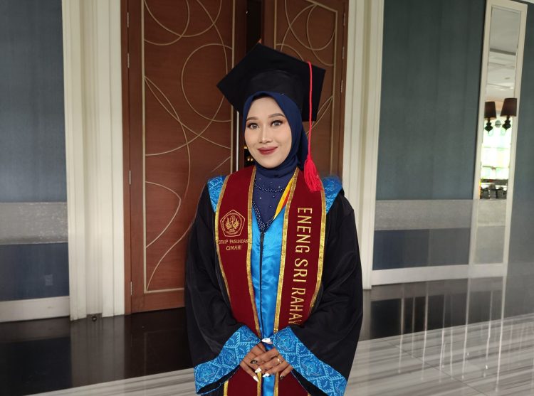 wisuda terbaik STKIP Pasundan