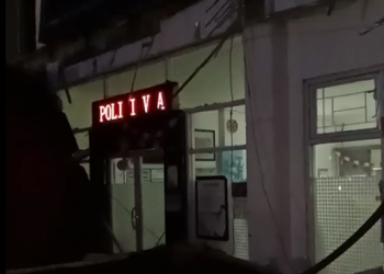 kerusakan bangunan Puskesmas Purwasari di Kabupaten Karawang akibat angin kencang. (Ist)