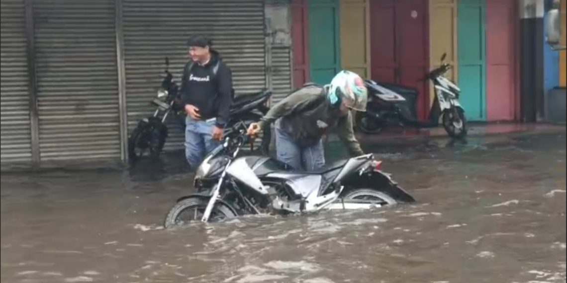 Banjir lembang
