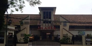 Sengketa SMAN 1 Bandung