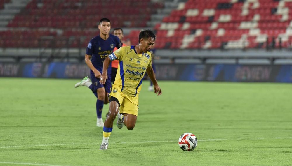 Beckham Putra di laga Persita vs Persib di Stadion Kapten I Wayan Dipta, Sabtu (27/9/2025). (Foto: Official Persib)