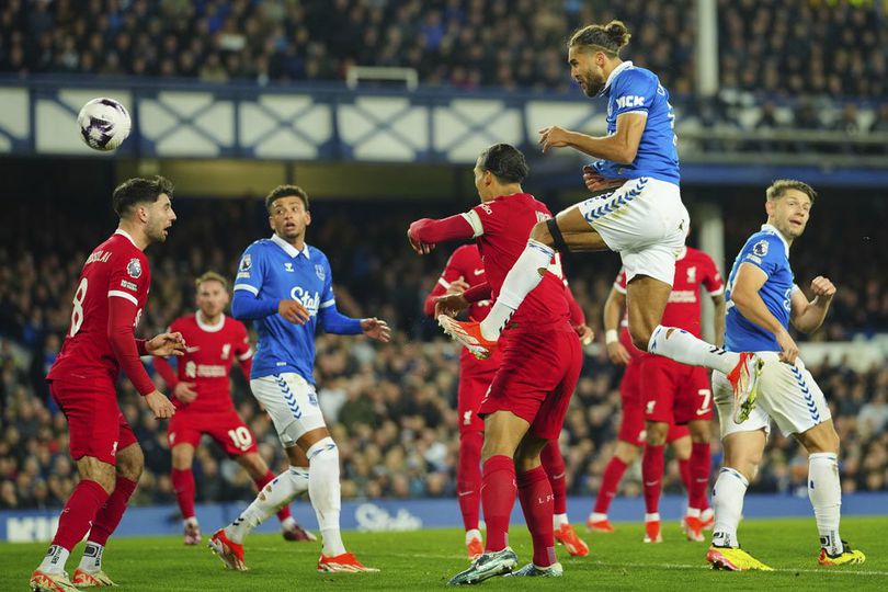Duel Everton vs Liverpool di Goodison Park, Kamis (25/4/2024). (c) AP Photo/Jon Super