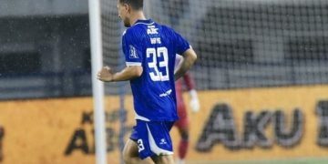 Gelandang Persib Bandung, Thom Haye Sumber : persib.co.id