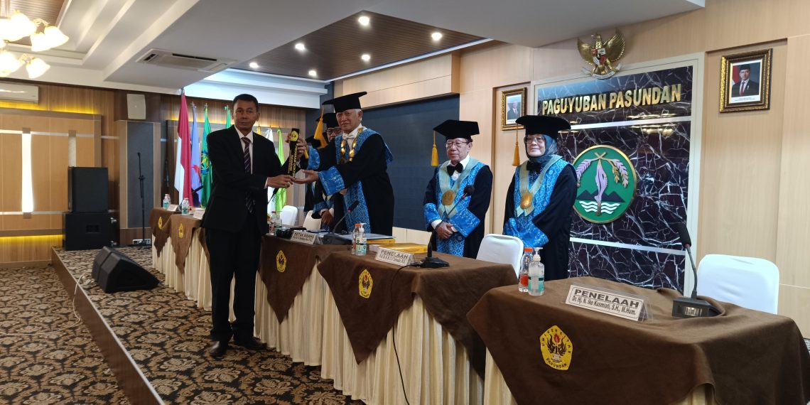 Sidang Doktor Nawawi Pomolango