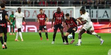 AC Milan nyaris kalah dari tim juru kunci, Pisa, sebelum akhirnya menyudahi laga dengan skor 2-2. (ACMILAN.COM)