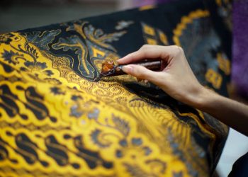 tanggal 2 oktober hari apa