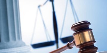 Negara Hukum di Persimpangan Moral