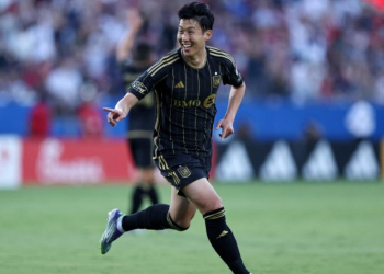 Son Heung-Min #7 dari LAFC merayakan gol pembuka dalam pertandingan MLS antara FC Dallas dan Los Angeles Football Club di Stadion Toyota pada 23 Agustus 2025 di Frisco, Texas. (Omar Vega/Getty Images via AFP)