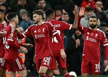 Penyerang Liverpool, Mohamed Salah, merayakan gol pembuka pada laga Liga Inggris antara Liverpool dan Aston Villa di Anfield di Liverpool, barat laut Inggris pada 1 November 2025.(AFP/PAUL ELLIS)