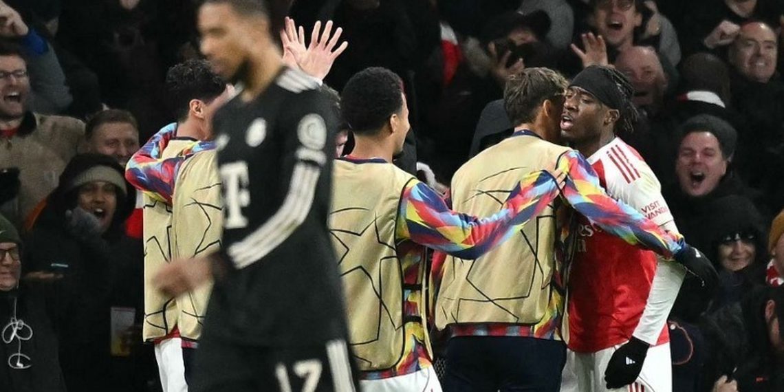 Hasil Arsenal vs Bayern Muenchen di Liga Champions 2025-2026 berakhir 3-1, berkat pergantian pemain cerdas Mikel Arteta yang mengubah jalannya pertandingan.(AFP/BEN STANSALL)